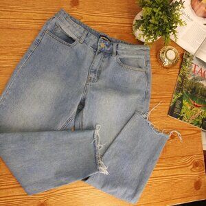 MOMOKROMO women's ankle jeans size 38 light blue